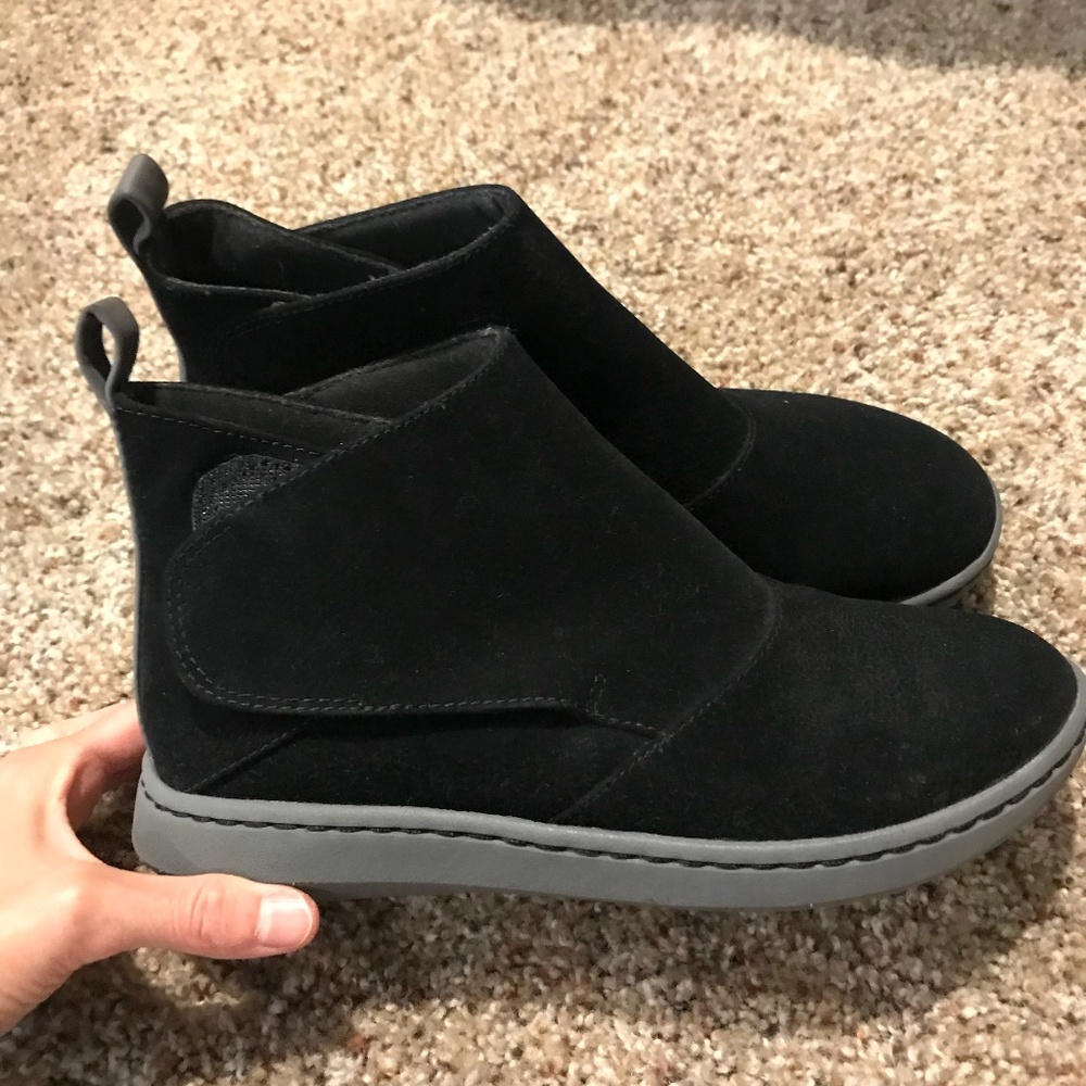 Clarks Cloudsteppers Booties Suede Never Worn
